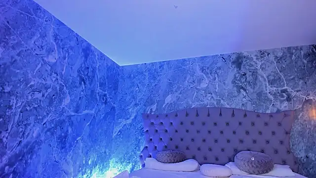 Snapshot of LucyLovelyy chatting on 8, 3, 2025 LucyLovelyy online show from 8, 3, 2025