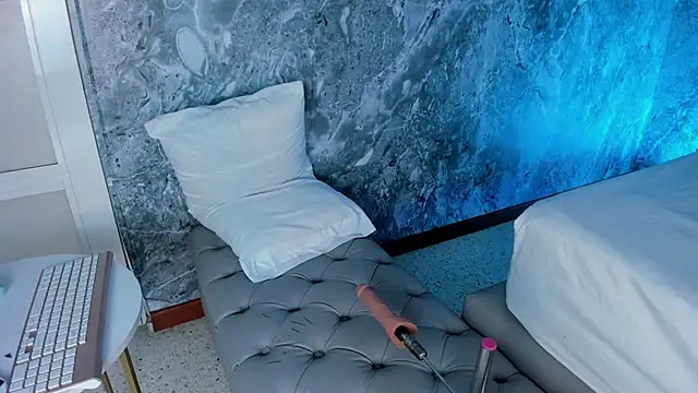 Snapshot of LucyLovelyy chatting on 15, 3, 2025 LucyLovelyy online show from 15, 3, 2025