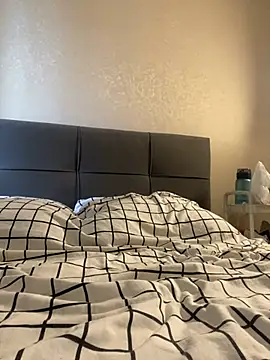 Sabrina shells online show from 15, 3, 2025