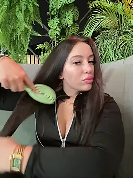 AndreaMood online show from 6, 3, 2025