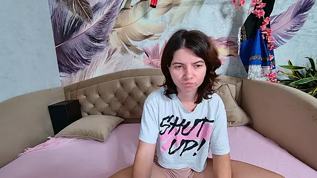 Anoraa online show from 6, 10, 2025