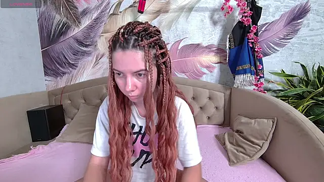 Anoraa online show from 9, 10, 2025