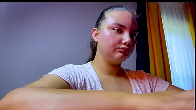 Snapshot of Dreamyblushfairy chatting on 30, 7, 2026 Dreamyblushfairy online show from 30, 7, 2026