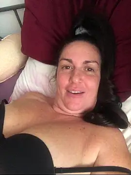 Snapshot of BELLAMORGANE1 chatting on 25, 10, 2025 BELLAMORGANE1 online show from 25, 10, 2025