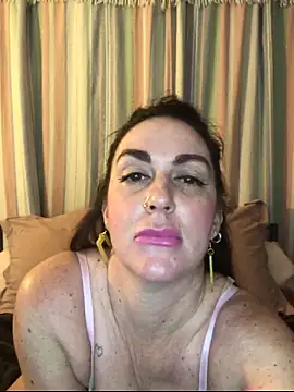 Snapshot of BELLAMORGANE1 chatting on 2, 4, 2026 BELLAMORGANE1 online show from 2, 4, 2026