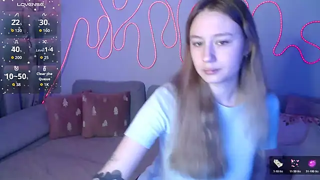 Haley Vixen online show from 17, 12, 2025