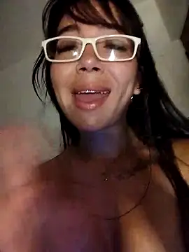 Snapshot of StarSex22 chatting on 4, 3, 2025 StarSex22 online show from 4, 3, 2025