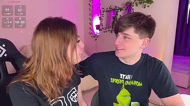 RobertAndLinela online show from 20, 12, 2025