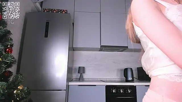 Snapshot of Racy_rose chatting on 2, 1, 2025 Racy rose online show from 2, 1, 2025