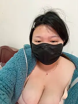 Snapshot of Happyou2 chatting on 2, 3, 2025 Happyou2 online show from 2, 3, 2025