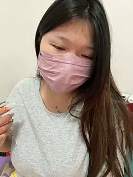 Snapshot of Happyou2 chatting on 3, 3, 2025 Happyou2 online show from 3, 3, 2025