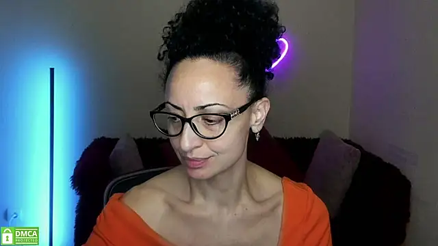 Arianasweety23 online show from 15, 9, 2025