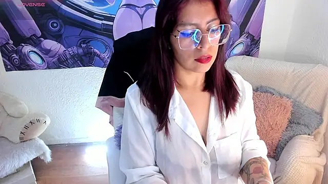 Snapshot of Irene_Grey20 chatting on 19, 10, 2025 Irene Grey20 online show from 19, 10, 2025