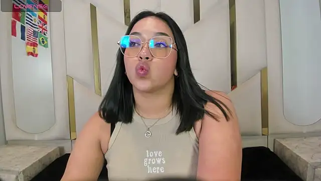 Snapshot of IsabellRodriguez18 chatting on 1, 7, 2026 IsabellRodriguez18 online show from 1, 7, 2026
