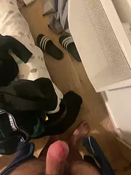 Snapshot of rominoucoquin chatting on 2, 1, 2025 rominoucoquin online show from 2, 1, 2025