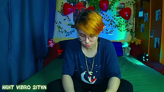 TrickyKitsune online show from 5, 3, 2026