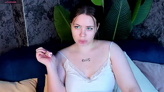 EricaElliott online show from 9, 10, 2025