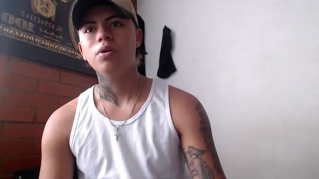 Snapshot of Thiago_x_Sahara chatting on 23, 1, 2025 Thiago x Sahara online show from 23, 1, 2025