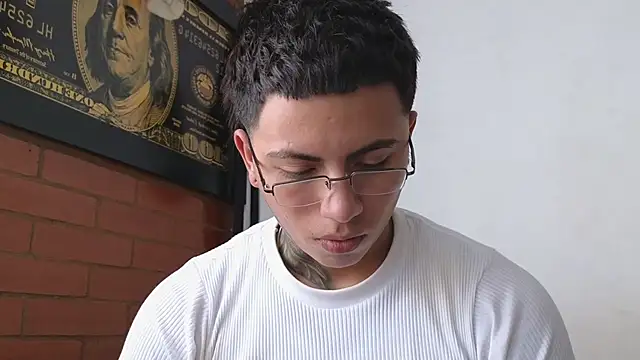 Snapshot of Thiago_x_Sahara chatting on 27, 1, 2025 Thiago x Sahara online show from 27, 1, 2025