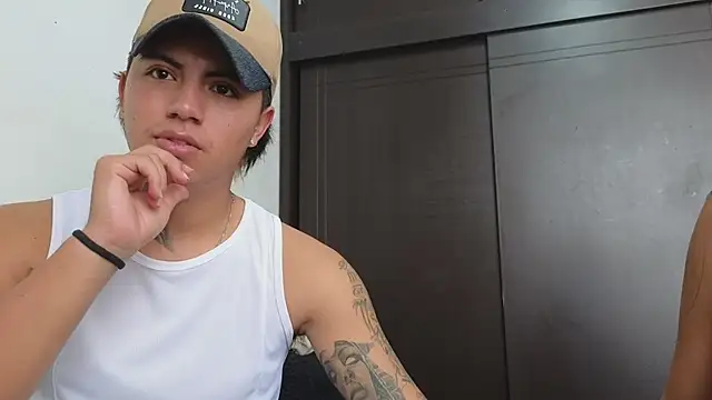 Snapshot of Thiago_x_Sahara chatting on 25, 2, 2025 Thiago x Sahara online show from 25, 2, 2025