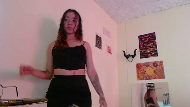 Snapshot of Maam_Ine chatting on 6, 10, 2025 Maam Ine online show from 6, 10, 2025