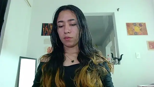 Snapshot of Maam_Ine chatting on 15, 4, 2026 Maam Ine online show from 15, 4, 2026