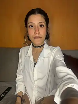 Snapshot of indira_k chatting on 11, 3, 2026 indira k online show from 11, 3, 2026