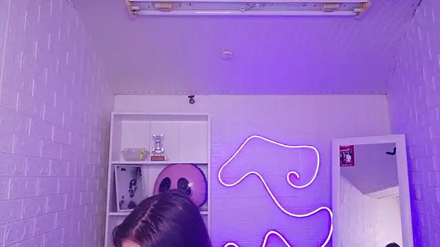 StellaFrost online show from 8, 11, 2025