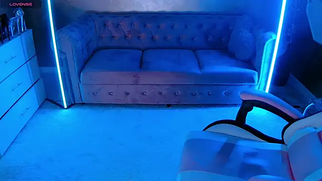 evanew  online show from 8, 11, 2025