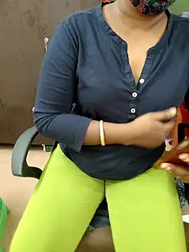 Snapshot of Tamil_roja69 chatting on 3, 5, 2026 Tamil roja69 online show from 3, 5, 2026