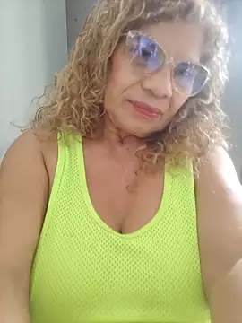 Snapshot of indiraa-channell chatting on 2, 1, 2025 indiraa-channell online show from 2, 1, 2025
