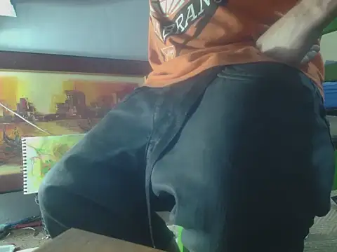 Snapshot of poesnuus999 chatting on 4, 3, 2026 poesnuus999 online show from 4, 3, 2026