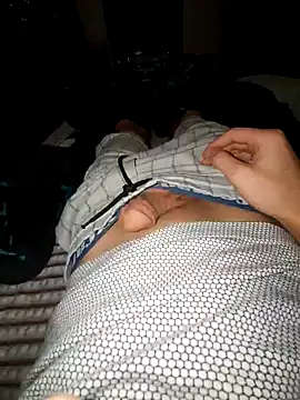 Horny  guy5 online show from 25, 12, 2024