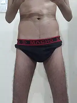 Snapshot of fakelove95 chatting on 4, 11, 2025 fakelove95 online show from 4, 11, 2025