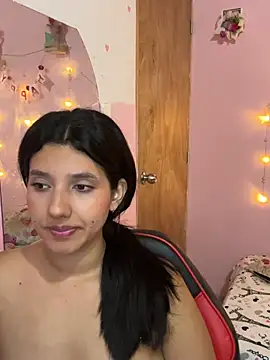 Snapshot of emmariders2 chatting on 31, 3, 2026 emmariders2 online show from 31, 3, 2026