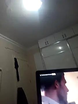 Snapshot of Brstrcn chatting on 8, 3, 2026 Brstrcn online show from 8, 3, 2026