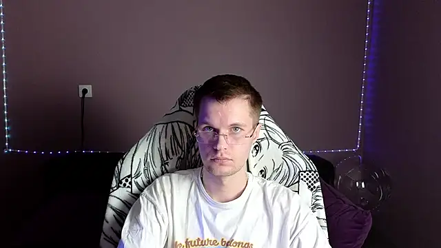 Leonnextdoor online show from 2, 1, 2025