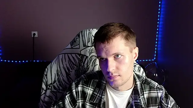 Leonnextdoor online show from 4, 1, 2025