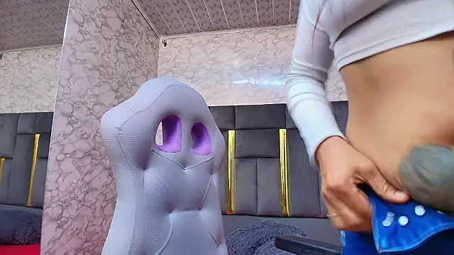 Lorena watson online show from 14, 1, 2026