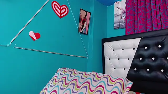 valerie mase online show from 2, 2, 2026