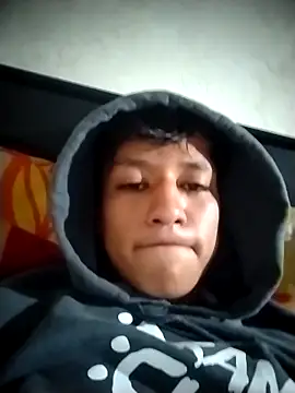 Snapshot of MartzJJ chatting on 8, 10, 2025 MartzJJ online show from 8, 10, 2025