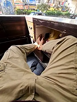 Snapshot of pyasevickybabu563 chatting on 15, 4, 2026 pyasevickybabu563 online show from 15, 4, 2026