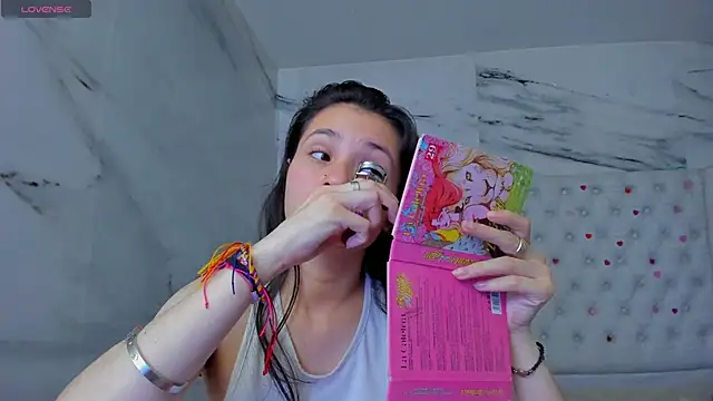 arissha lee online show from 14, 6, 2026