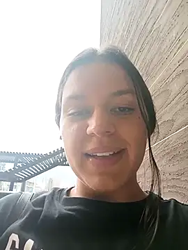 Danni shy online show from 4, 3, 2025