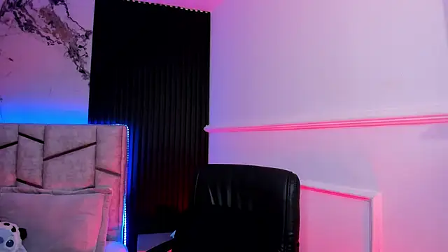 daniiphoeniixx online show from 27, 10, 2025