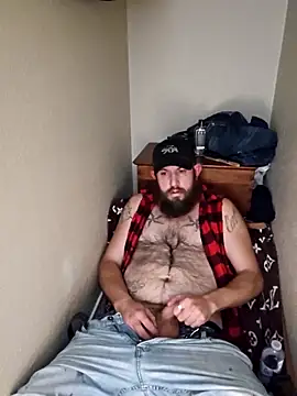 StruggleSnuggles online show from 6, 1, 2025