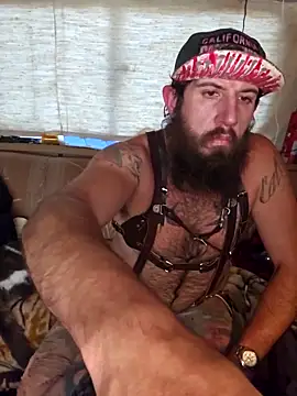 StruggleSnuggles online show from 1, 11, 2025