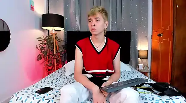 Snapshot of Brian-Ausslos chatting on 14, 1, 2025 Brian-Ausslos online show from 14, 1, 2025