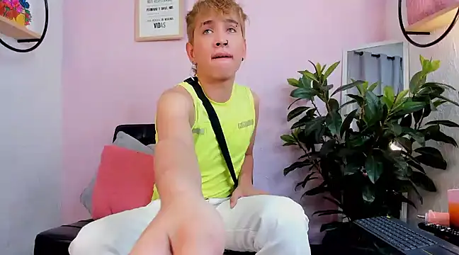 Snapshot of Brian-Ausslos chatting on 16, 1, 2025 Brian-Ausslos online show from 16, 1, 2025