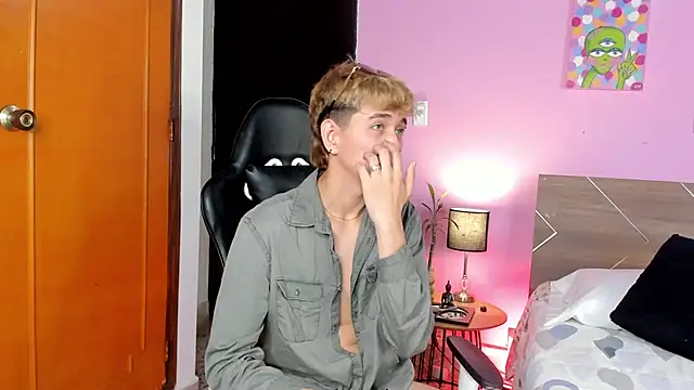 Snapshot of Brian-Ausslos chatting on 2, 2, 2025 Brian-Ausslos online show from 2, 2, 2025